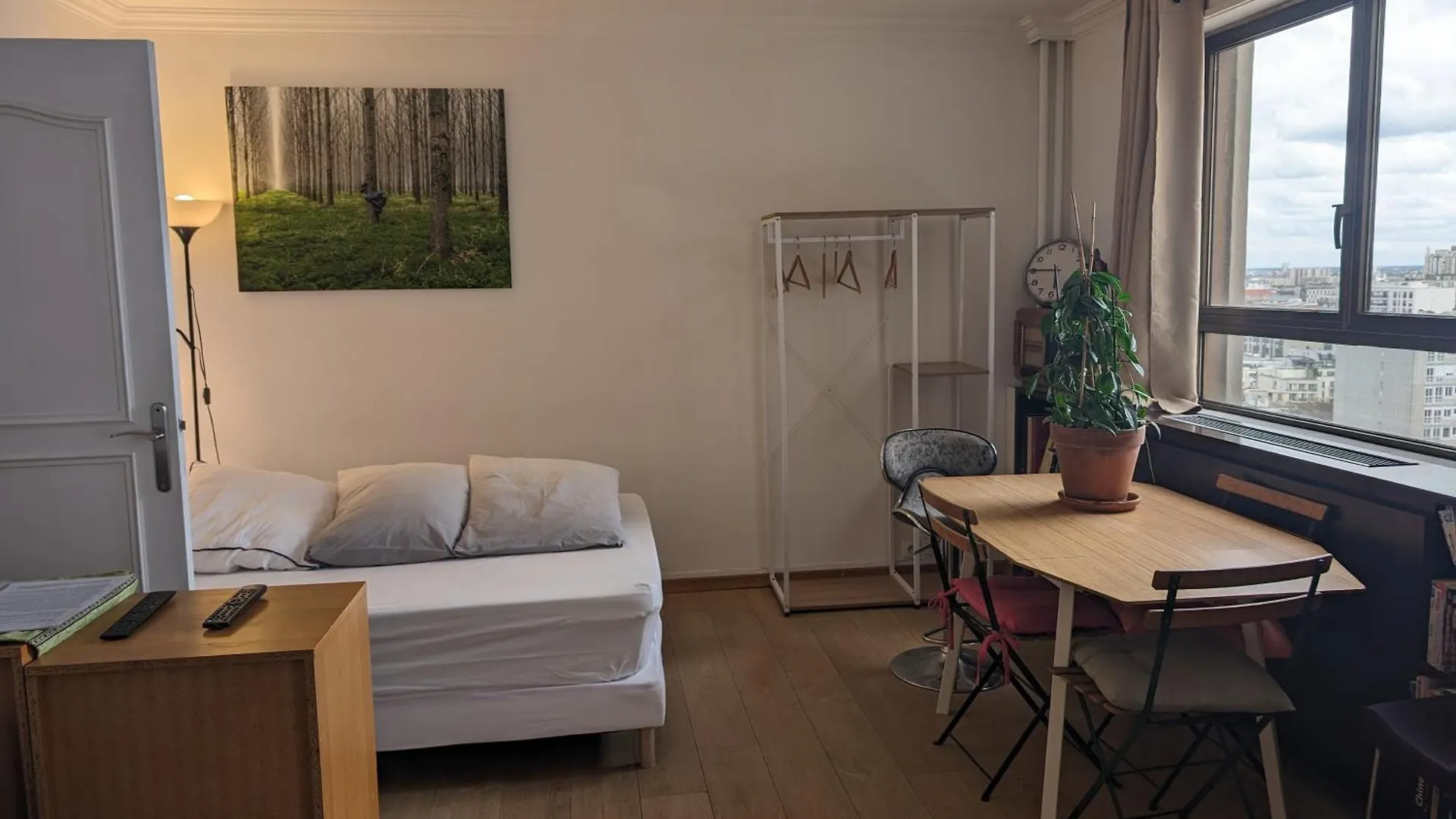 Large Studio With Terrace For Up To 4 People Paris
